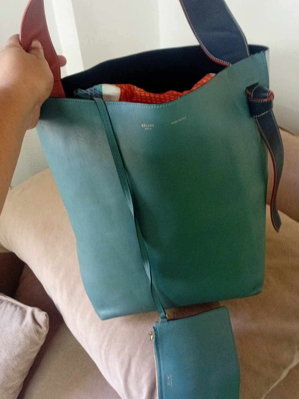 Celine Calfskin Twisted Cabas - Picture 2 of 14